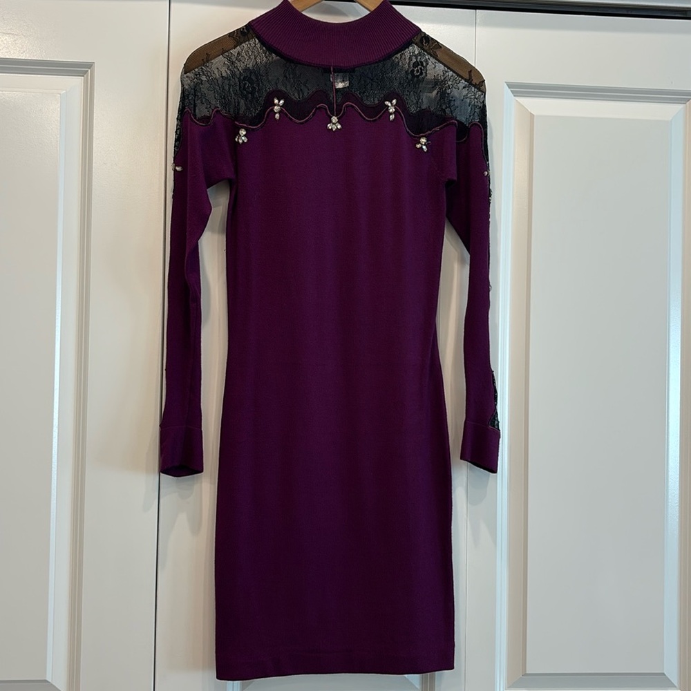 Venus dress.  Purchased 2022 for wedding.  Wore just once.